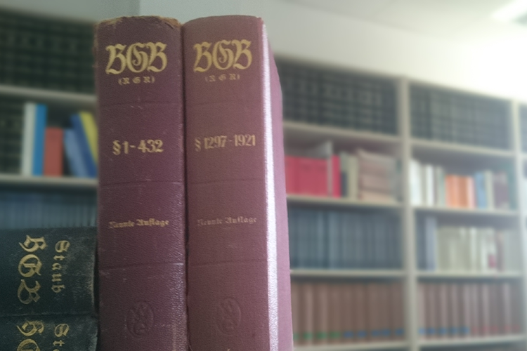 Experte für Bußgeld in Lübbenau - Rechtsanwalt Pawel Becker